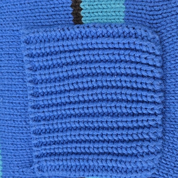 Sweater - Picture 3 of 6